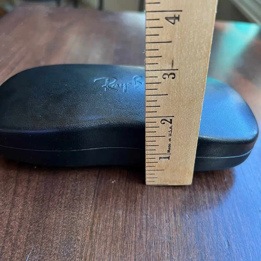 Ray Ban Sunglasses Clamshell Hard case Black & cleaning cloth